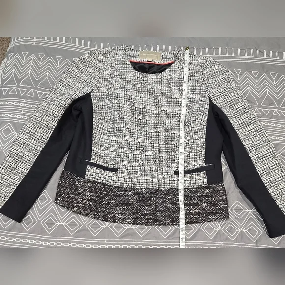 Banana Republic Tweed Black White And Cream Blazer Size 8 - Picture 3 of 8